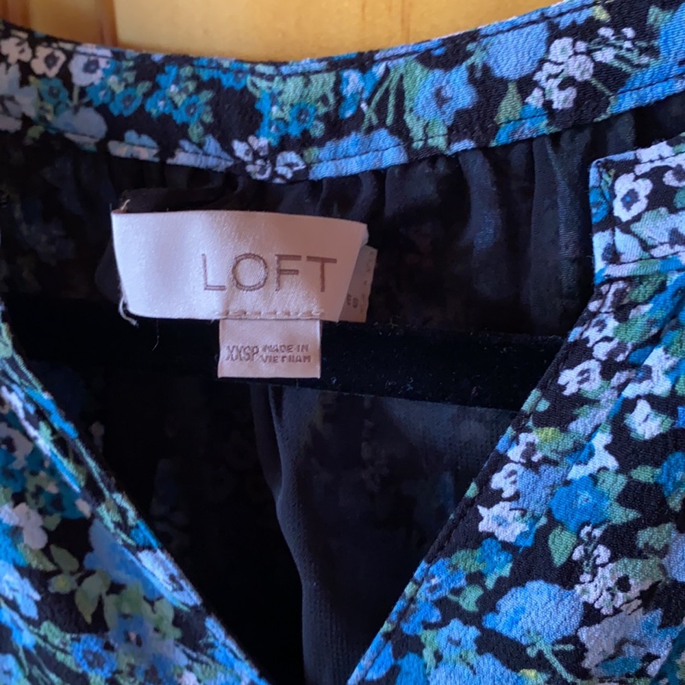 Loft Dress - Picture 2 of 3